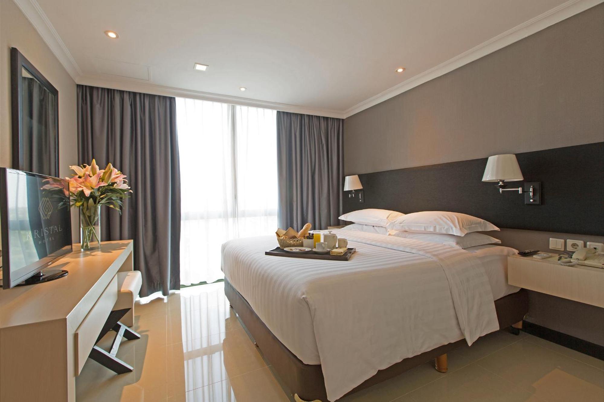 Kristal Hotel Jakarta Exterior photo