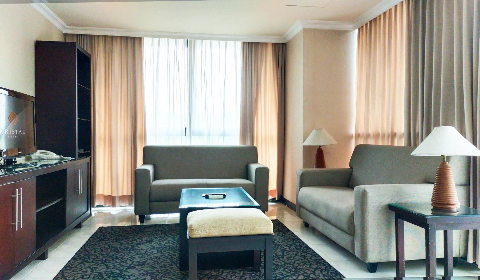 Kristal Hotel Jakarta Exterior photo