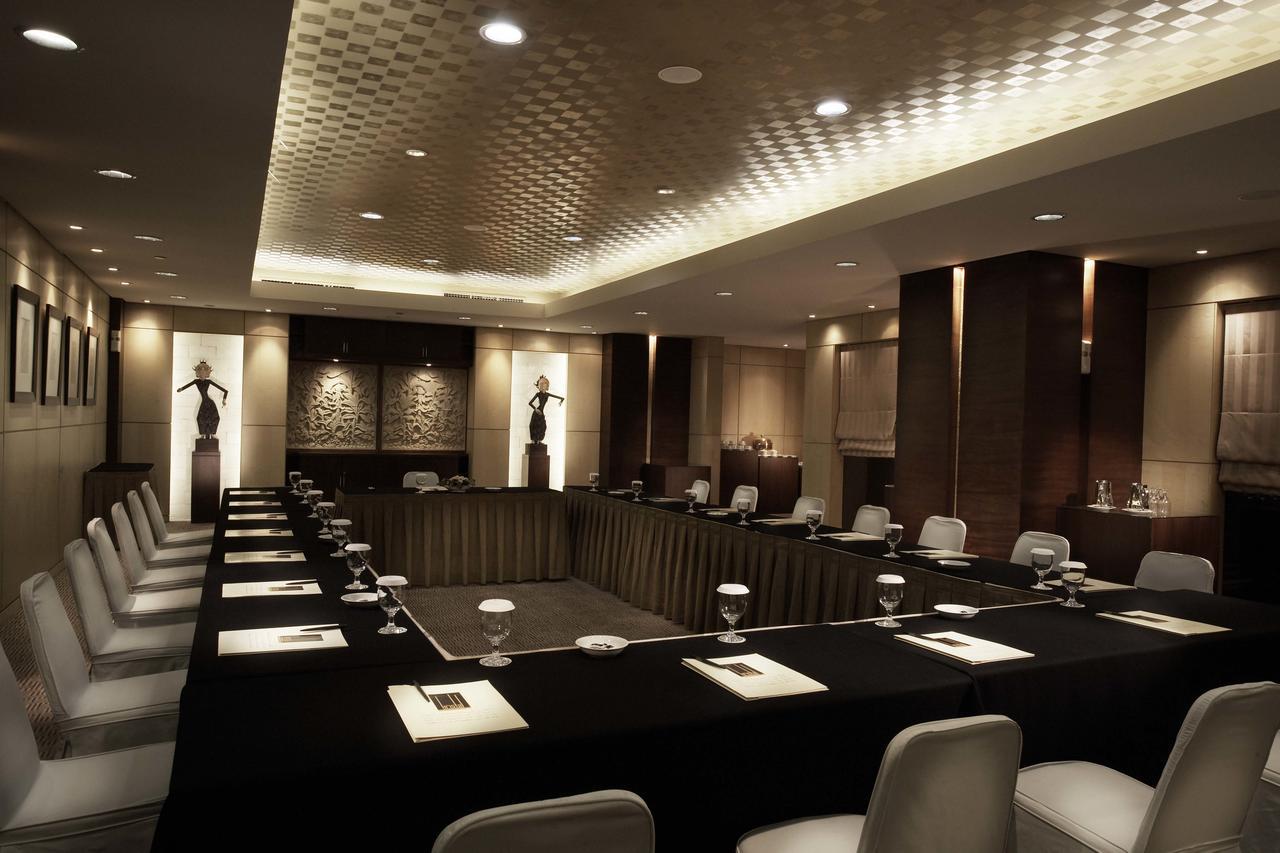 Kristal Hotel Jakarta Exterior photo