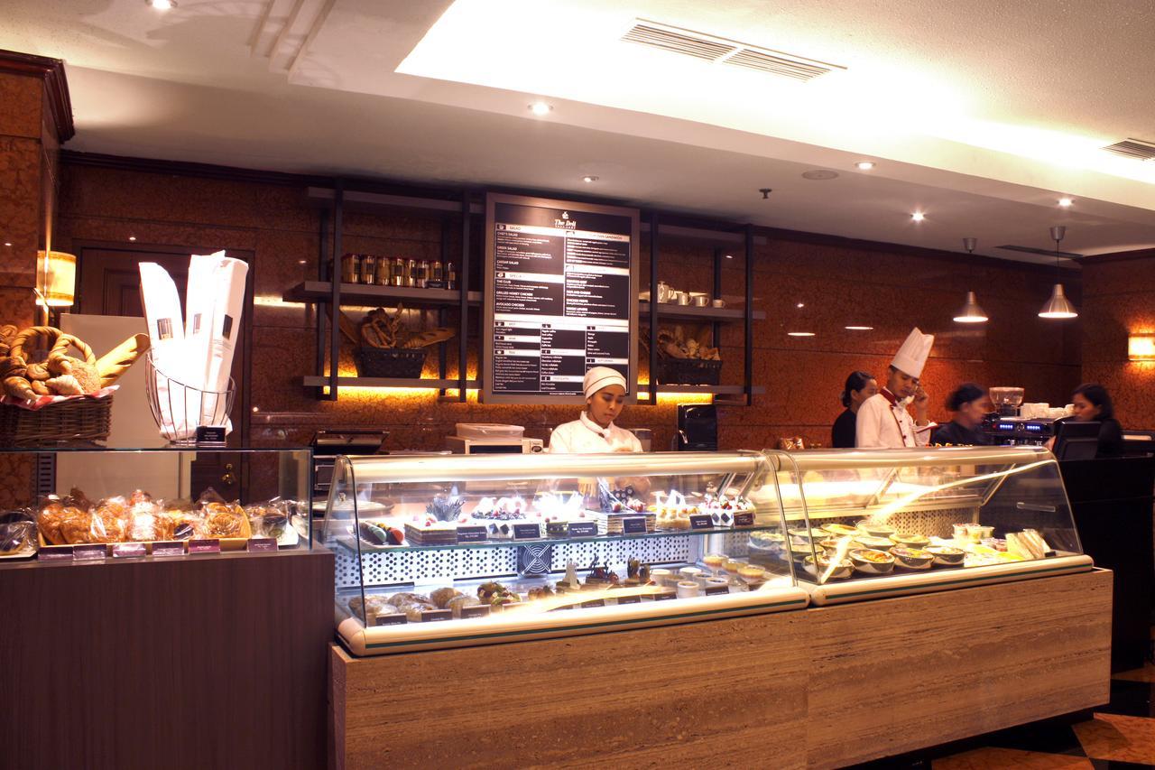 Kristal Hotel Jakarta Exterior photo